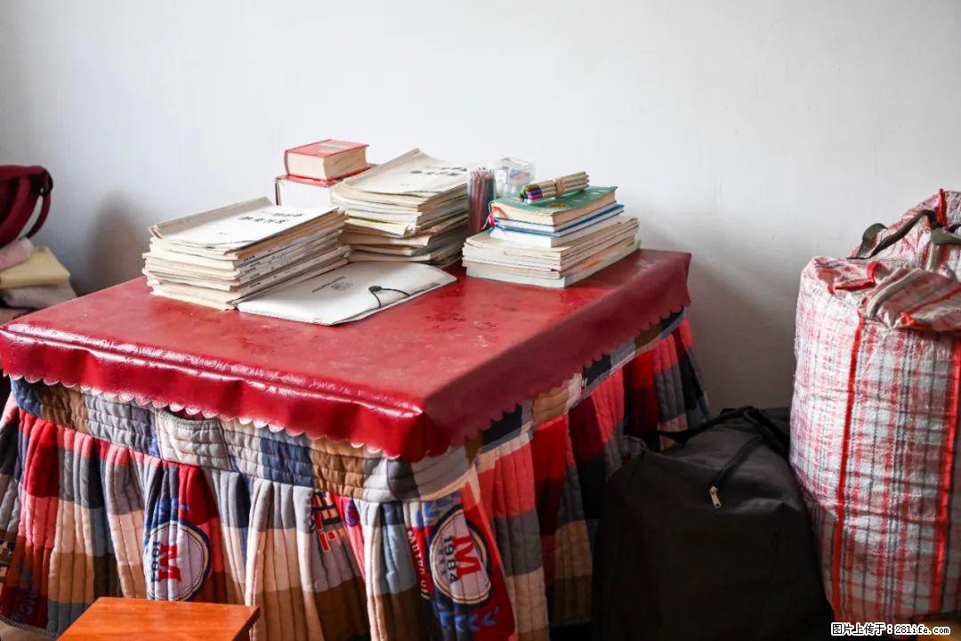 全网追的“扁担女孩”,找了一份暑假工,时薪12元 - 九江生活资讯 - 九江28生活网 jj.28life.com